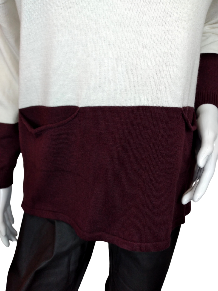 NOVÝ! Svetr MADE IN ITALY - 42-44